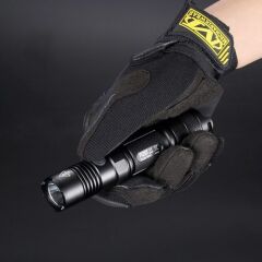 NITECORE P12GT 1000 LUMEN  EL FENERI